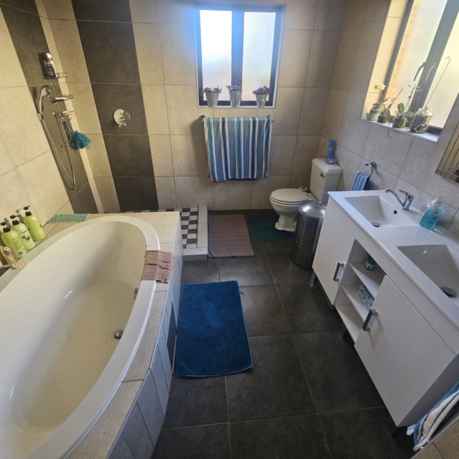 To Let 3 Bedroom Property for Rent in Wigwam North West